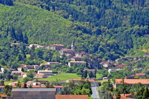 Ce jeudi 14 septembre, les habitants du village d’Aussillon recevront un questionnaire qui vise à l’amélioration de la qualité et du cadre de vie du berceau de la cité. La commune envisage dans la foulée la création d’un conseil citoyen.