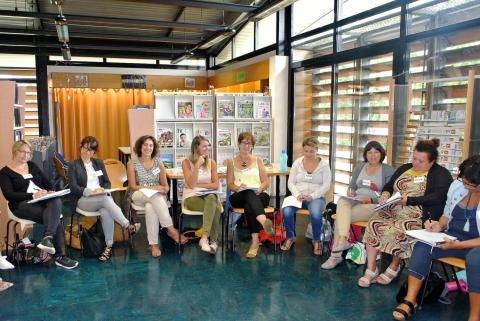 Deux jours d’information, de formation et d’échanges pour les encadrants hors-temps scolaire sur des thèmes allant de l’équilibre alimentaire à la médiation des conflits.