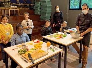 ATELIERS SCULPTURE SUR FRUITS ET LÉGUMES POUR LES PETITS