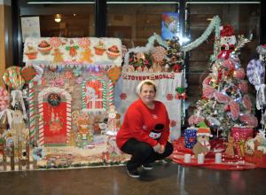 Des décorations de Noël pour la médiathèque