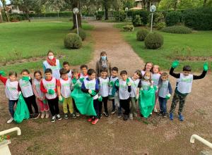 LES PETITS DU VAL ONT NETTOYÉ LA NATURE